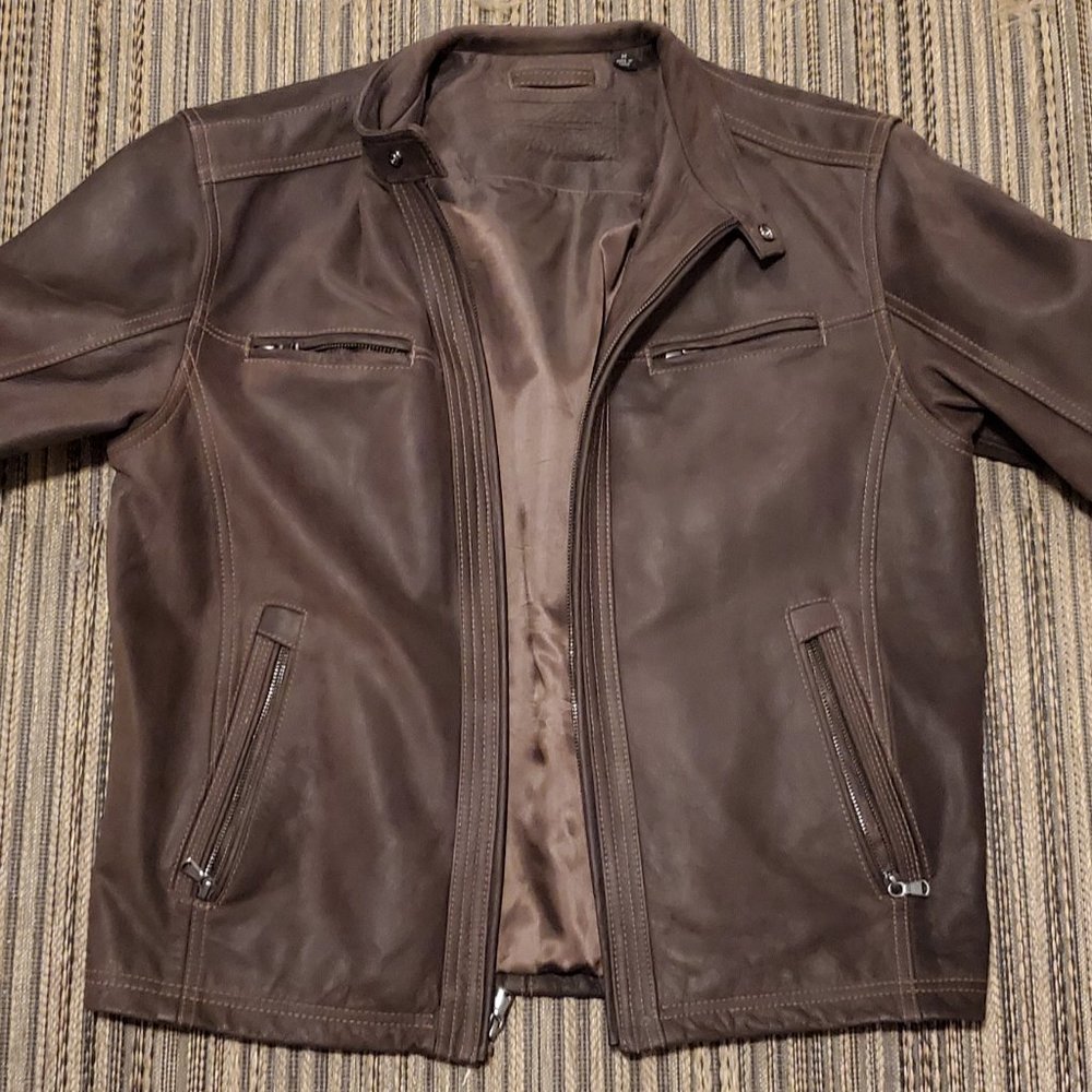 Roundtree & Yorke Genuine Leather Moto Jacket - Medium